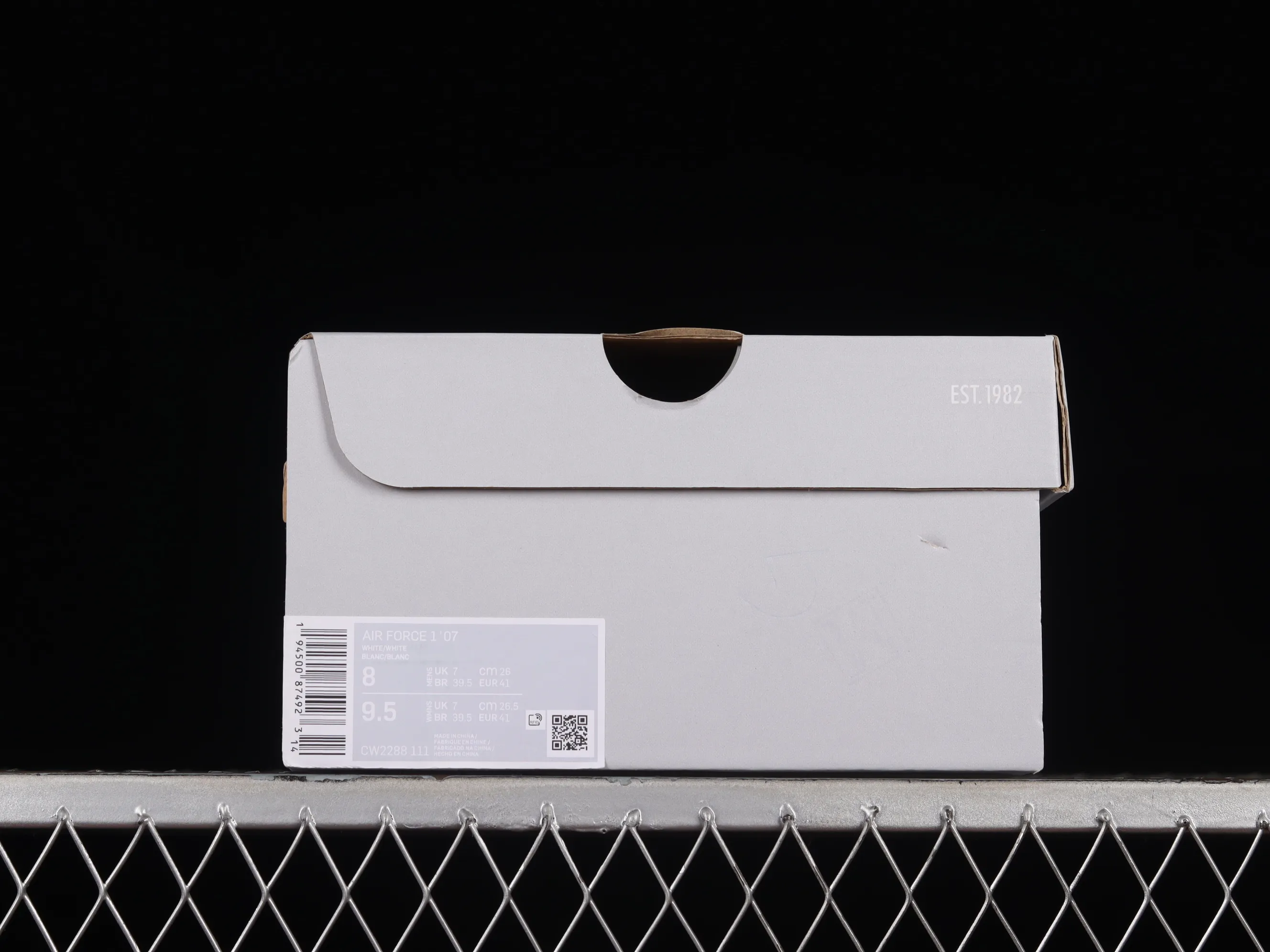All categories Nk Air Force 1 Air Force series Nk Air Force 1 Low Air Force low-top XP version Nk Air Force 1'07 Low Air Force One Classic all-white low-top casual sneakers CW2288-111